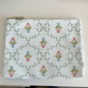 Hill House Home Pastel Trellis Pouch 🤍🌸